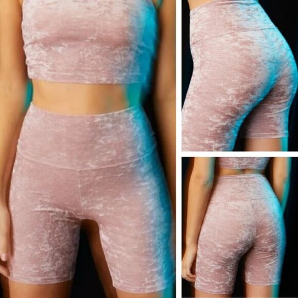 TNA Atmosphere Crushed Velvet Biker Short Sz XS Wistful Mauve